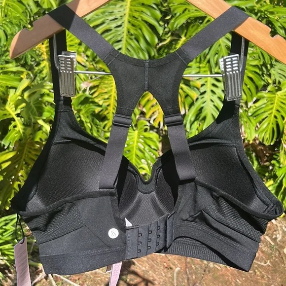 BNWT Victoria’s Secret Incredible Max Sports Bra 32C - Picture 2 of 7